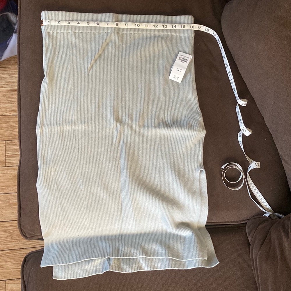Abercrombie and Fitch NWT Ribbed Sweater skirt